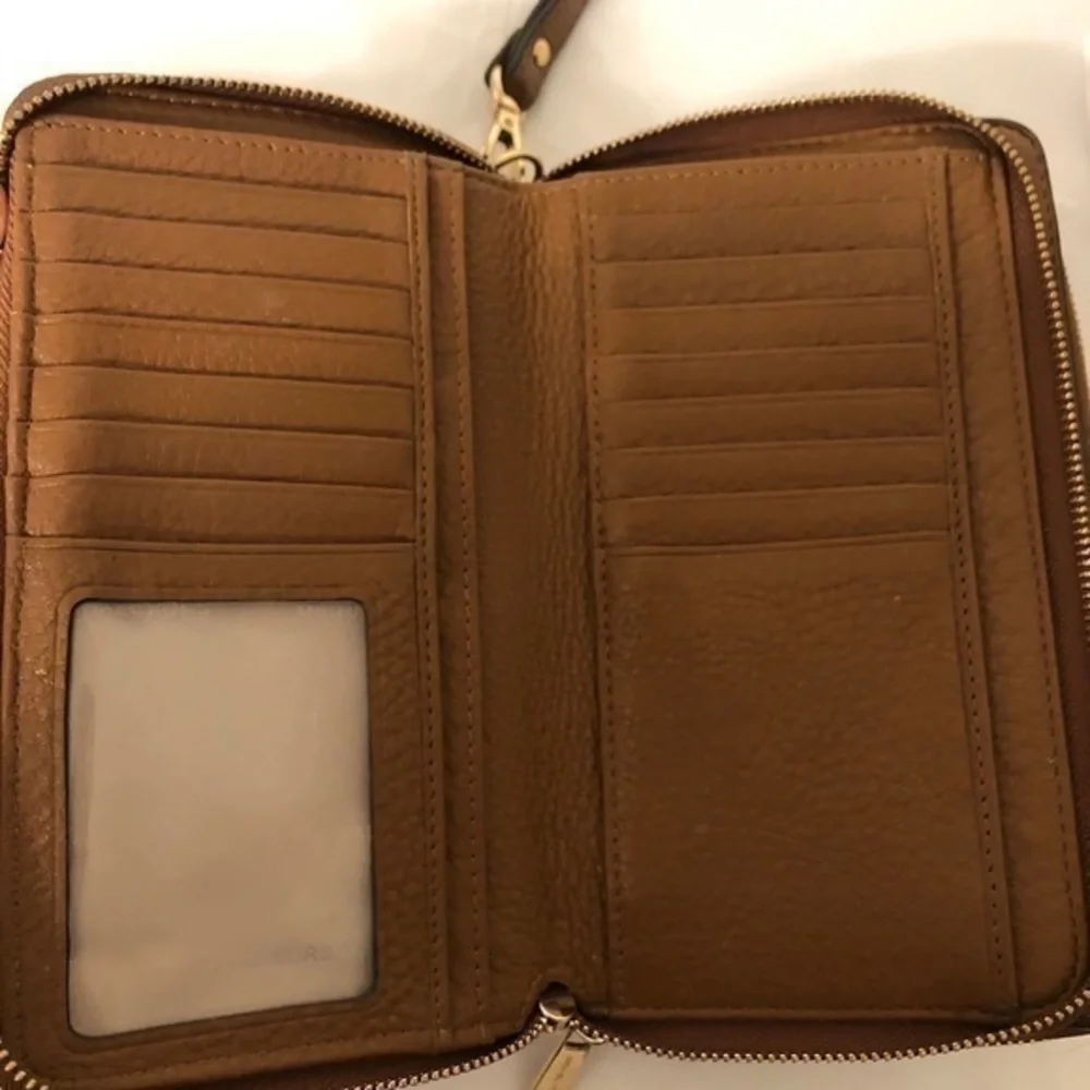 Michael kors brown leather wristlet wallet